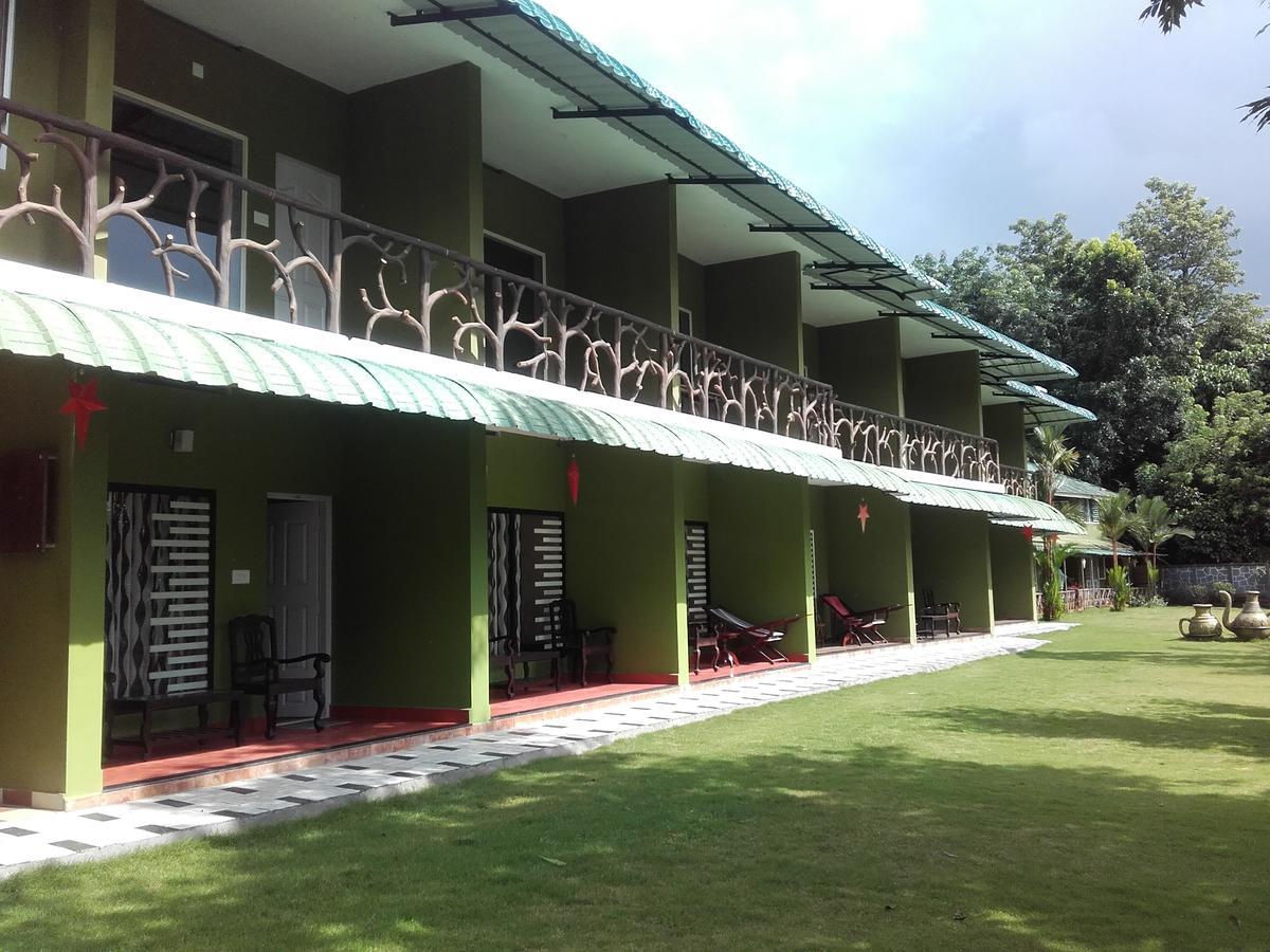 Elephant Pass Ayurveda & Yoga Retreat Malayāttūr Buitenkant foto